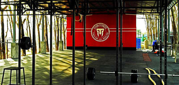 TITAN FITNESS